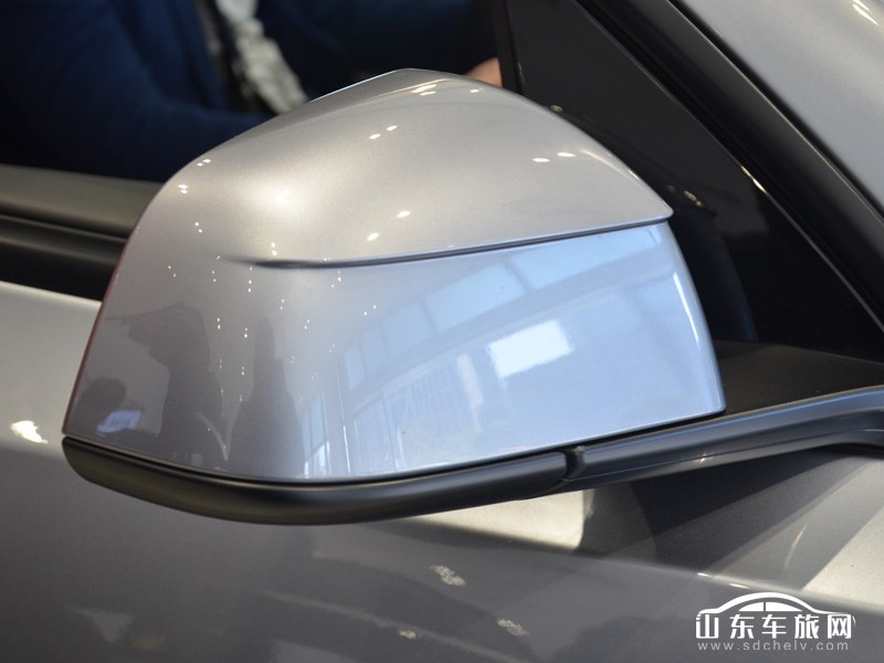 2025款 特斯拉Model Y换新版 其它